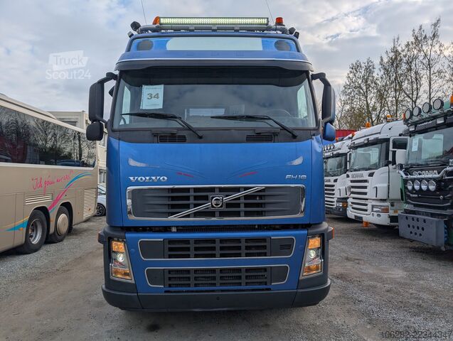 Haakarm vrachtwagen Volvo FH16 6X4 610HP HYVA Blatt/Luft Manuell