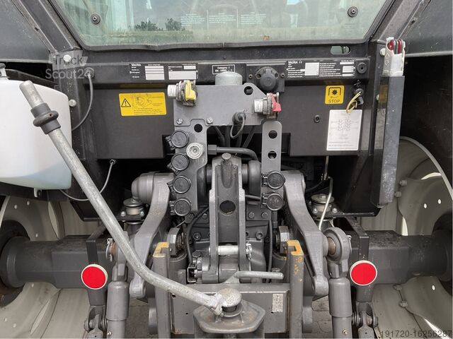 Tractoare (transportoare) Valtra A 93
