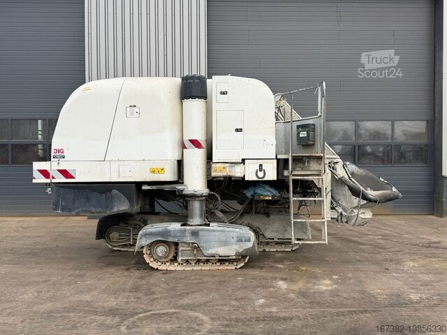Paver Gomaco GT3400 Concrete Slipform Paver