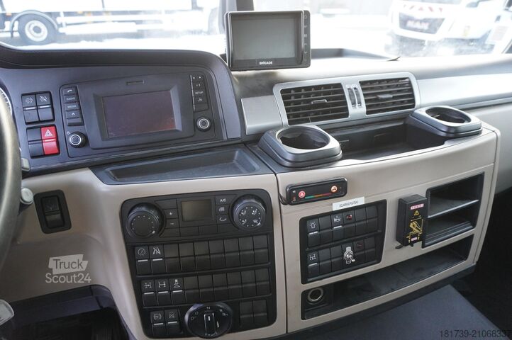 Vinçli platform MAN TGS 26.420 6x4 / Fassi F215A.2.24