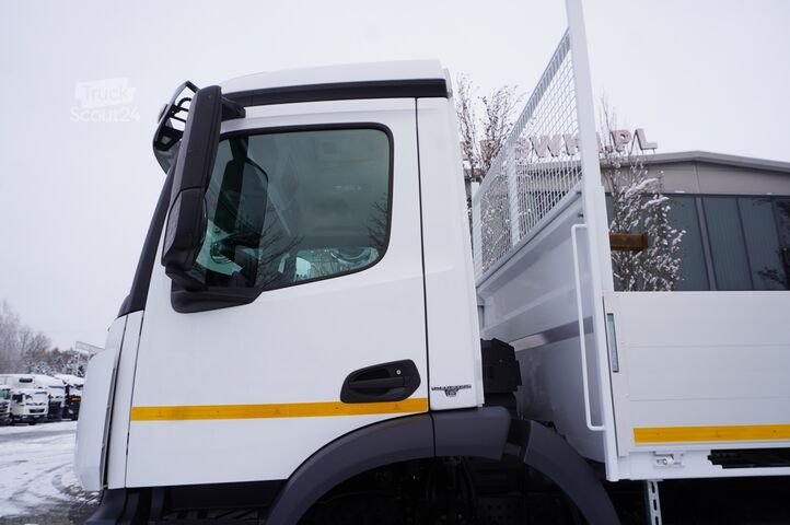 Vinçli platform Mercedes-Benz Arocs 2633 flatbed truck / Crane FASSI