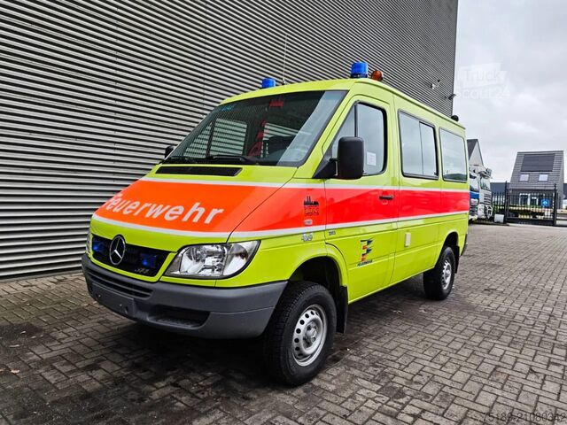 Löschfahrzeug Mercedes-Benz Sprinter 314 4x4 Petrol Feuerwehr 9900 KM!