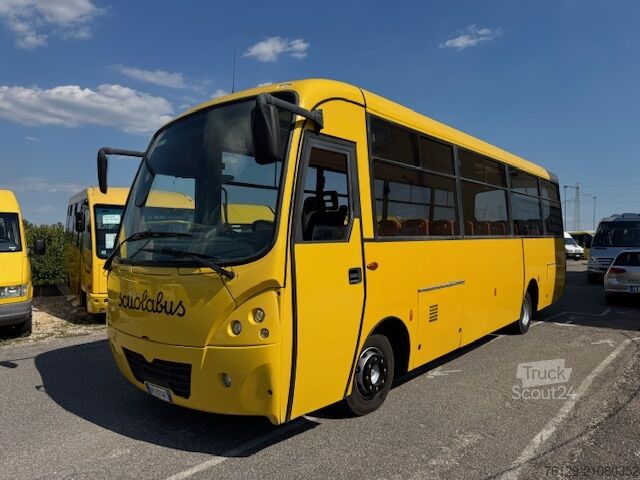 Okul otobüsü Iveco Bus 100E CACCIAMALI