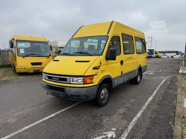 Schulbus Iveco Bus DAILY A40