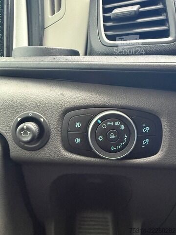 Furgon blaszak ford Transit Klima/ Assistent/ 3 Sitze/ Tempo./ Radio