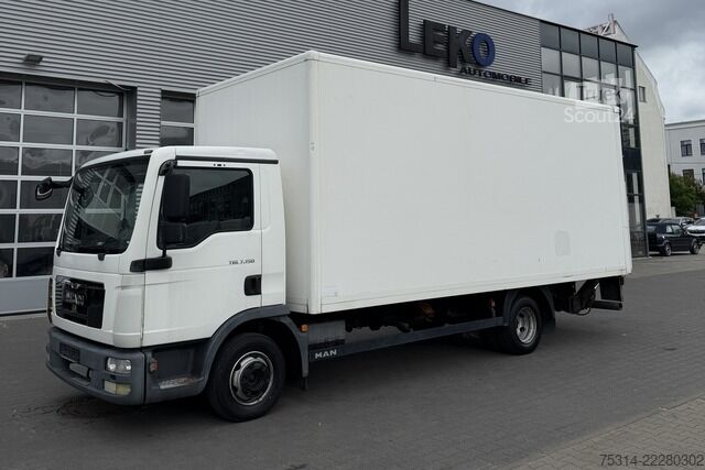 Vrachtwagen met bakwagen man TGL 7.150 LBW BÄR/ Kamera/ Luftfederung