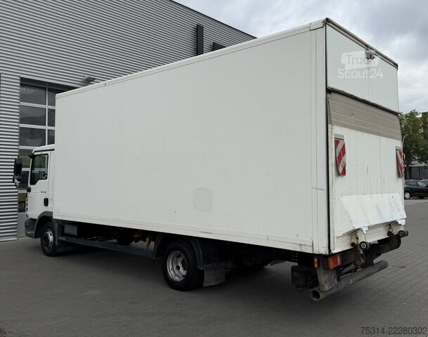 Vrachtwagen met bakwagen man TGL 7.150 LBW BÄR/ Kamera/ Luftfederung
