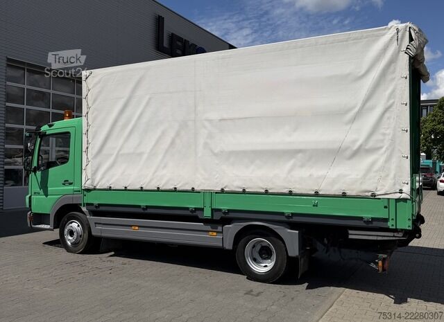 Ponyvával szerelt furgon mercedes-benz MB Atego 816 Plane/Spriegel mit Ladebordwand, Rü