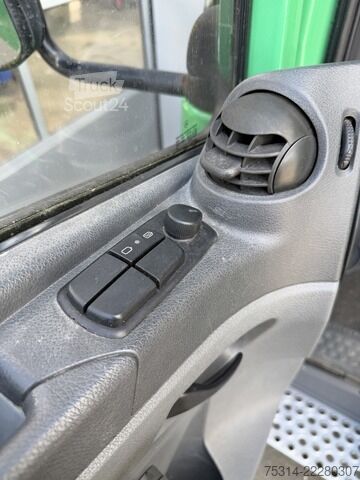 Ponyvával szerelt furgon mercedes-benz MB Atego 816 Plane/Spriegel mit Ladebordwand, Rü