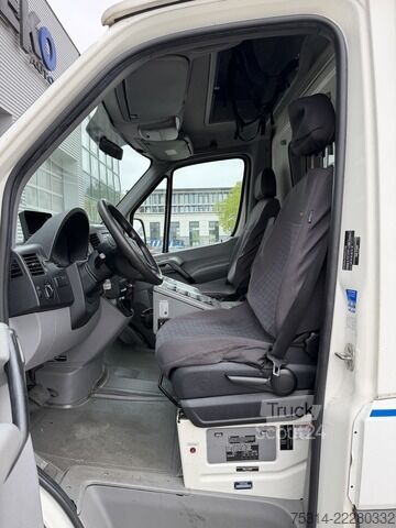 Palontorjuntakalusto mercedes-benz Sprinter 519 RTW Klima/ Automatik/ Liege