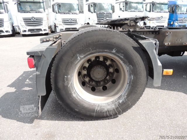 Standardowy ciągnik siodłowy RENAULT T380