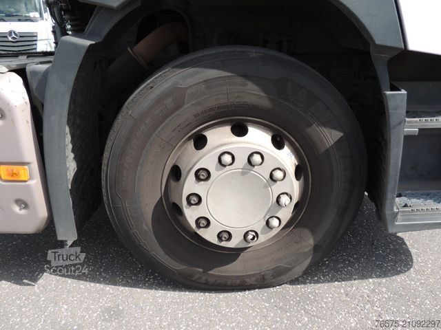 Standardowy ciągnik siodłowy RENAULT T380