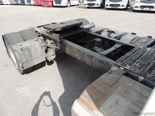 Standardowy ciągnik siodłowy RENAULT T380