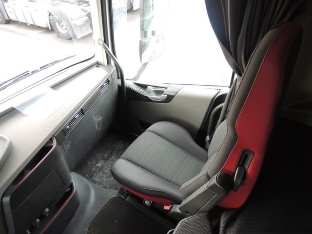 Tractor estándar VOLVO FH 500 Globetrotter