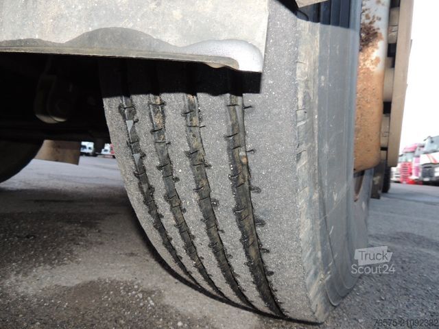 Truck mounted crane RENAULT 270dci Lander Plateau + Kran Hiab 140