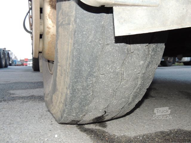 Truck mounted crane RENAULT 270dci Lander Plateau + Kran Hiab 140