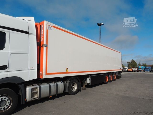 Kühlauflieger SCHWARZMÜLLER Kuhlauflieger Fleisch/meat + Thermoking A500