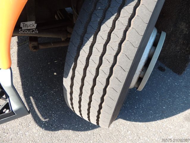 Tankwagen RENAULT 220dci Tankwagen (blatt)