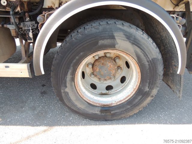 Tankwagen RENAULT 220dci Tankwagen (blatt)