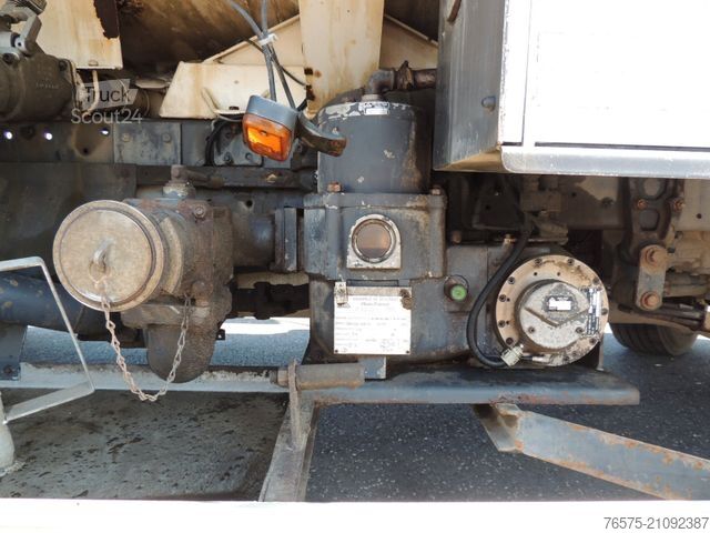 Tankwagen RENAULT 220dci Tankwagen (blatt)