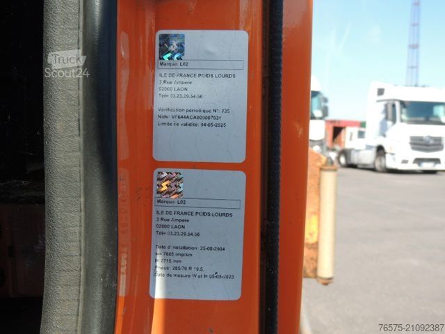 Tankwagen RENAULT 220dci Tankwagen (blatt)