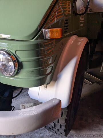 Unimog Mercedes-Benz Unimog U403