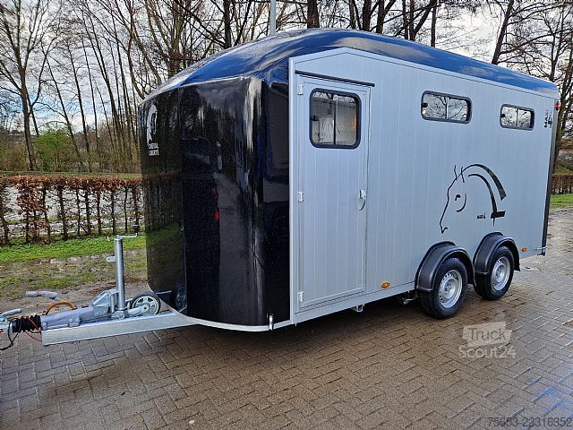Prikolica za prevoz konja Cheval Liberté Maxi 4 Neu Frontexit Saddleroom Pullman