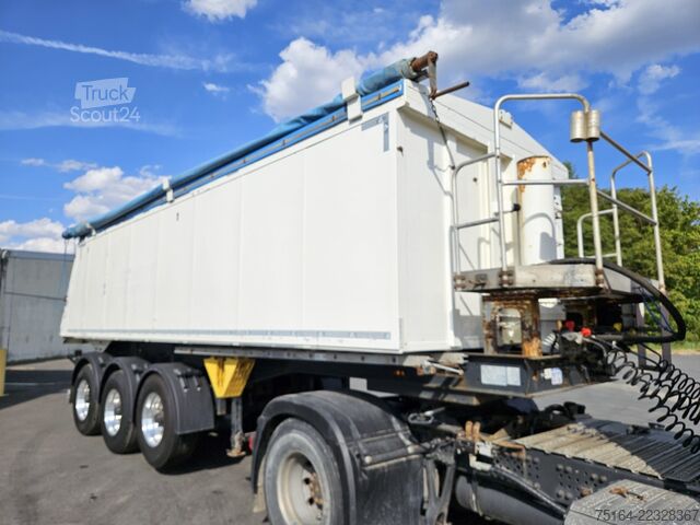 Kippipuoliperävaunu LANGENDORF SKA 24/30 Alukastenmulde Thermo