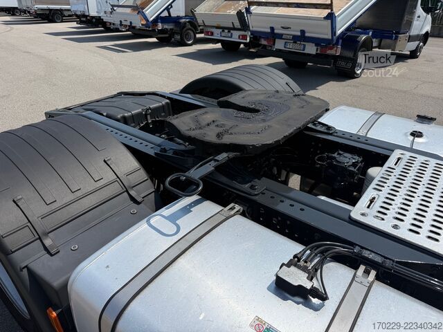 Cap tractor standard Iveco s-way 490