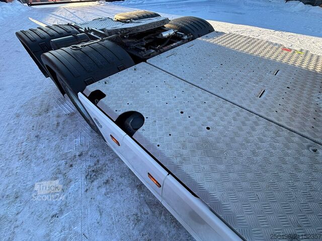 Стандартний трактор Scania S 660 6x2 RETARDER / DOUBLE BOGIE