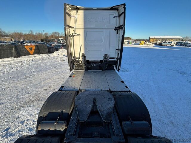 Стандартний трактор Scania S 660 6x2 RETARDER / DOUBLE BOGIE