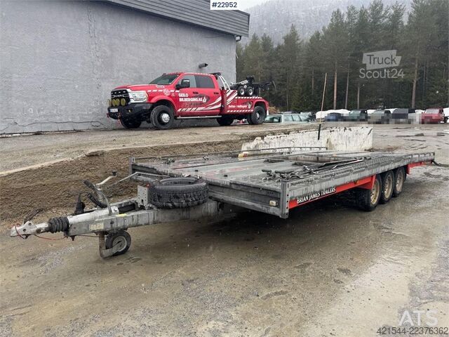 Brian James car trailer