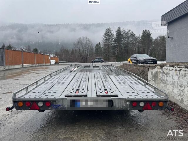  Brian James car trailer