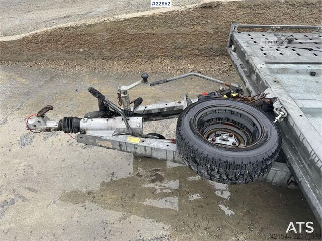  Brian James car trailer