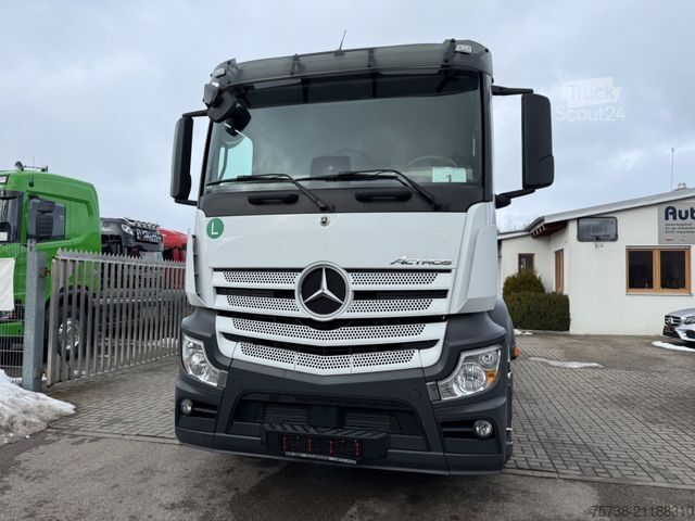 Podvozek nákladního auta MERCEDES-BENZ Actros 2553 Fahrgestell/Retarder/Lenkachse/EU6D