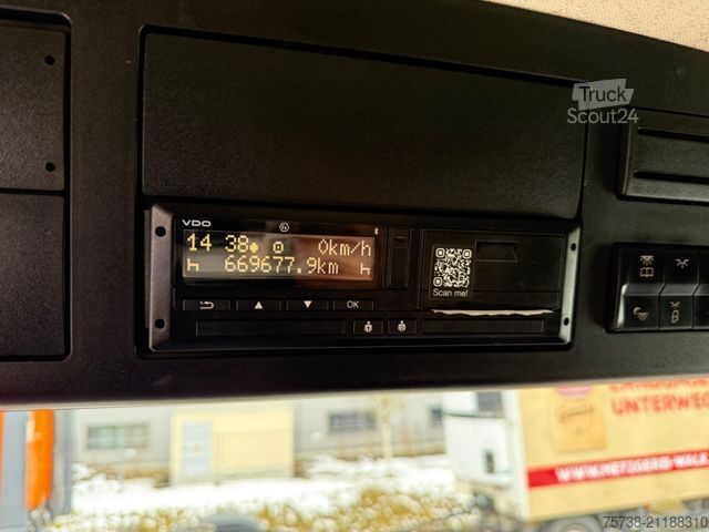 Podvozek nákladního auta MERCEDES-BENZ Actros 2553 Fahrgestell/Retarder/Lenkachse/EU6D