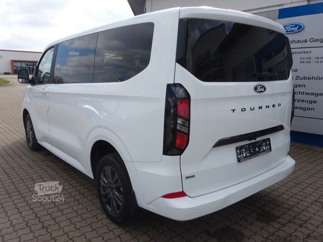 Minibussi FORD Tourneo Custom L1 Titanium 2.5L PHEV B&O Kam Nav