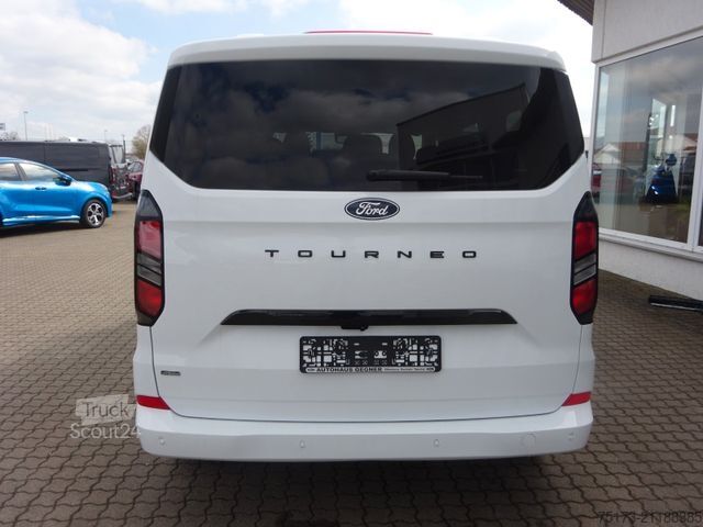 Minibussi FORD Tourneo Custom L1 Titanium 2.5L PHEV B&O Kam Nav