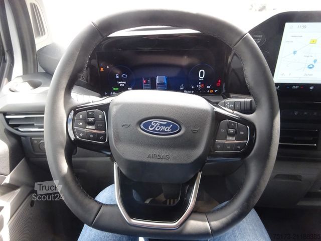 Minibussi FORD Tourneo Custom L1 Titanium 2.5L PHEV B&O Kam Nav