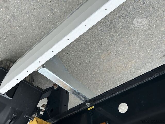 Reboque de chassis intercambiável KRONE 2 Achswechselfahrgestell, Typ: MAXI AZW 18 eL3B7