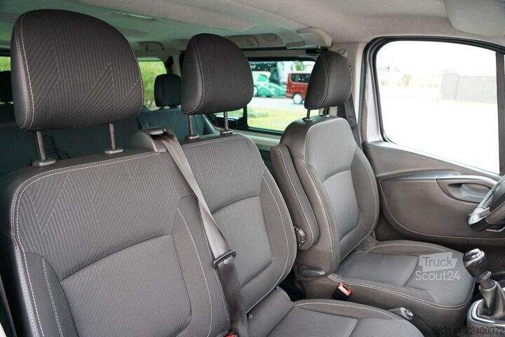 Minibus RENAULT TRAFIC III / BUS / 9 MIEJSC / 2020 ROK / SERWISO