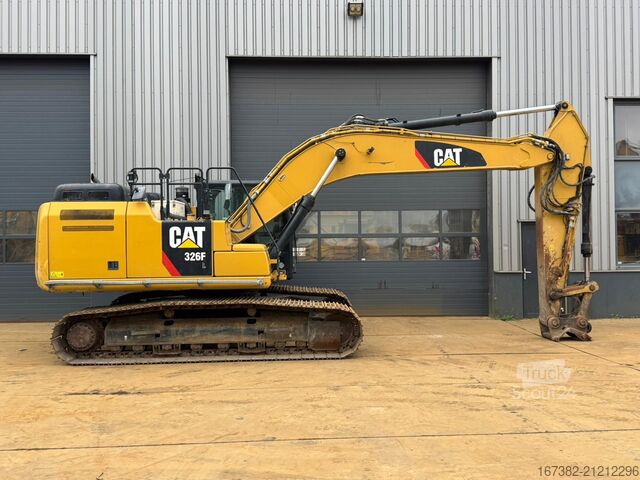 Crawler excavator Caterpillar 326F L