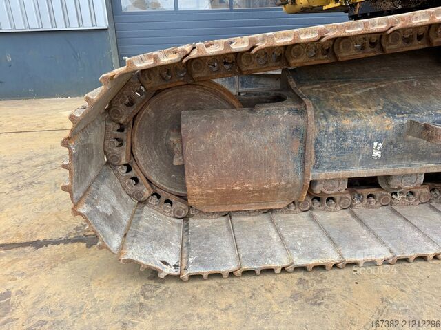 Crawler excavator Caterpillar 326F L