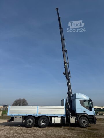 Teherautóra szerelt daru Iveco Stralis 420