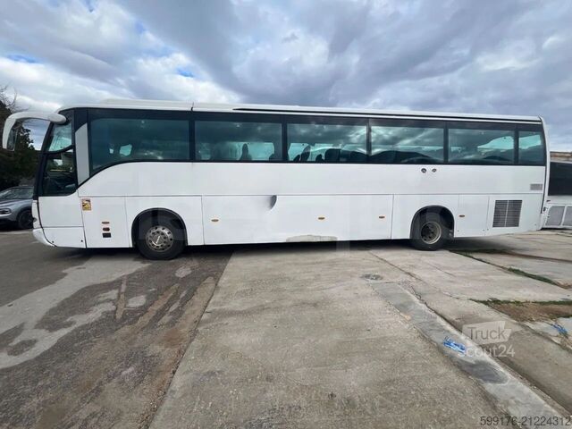 Carro de turismo MAN Noge