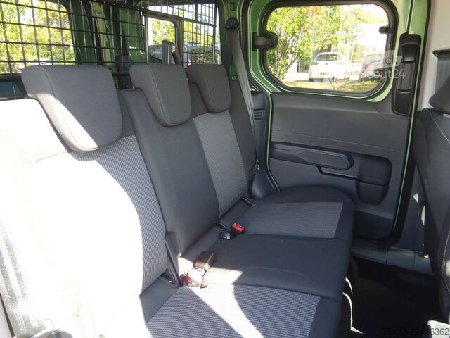 شاحنة بانل FORD Transit Courier Doppelkabine Trend Aut. AHK WiPa
