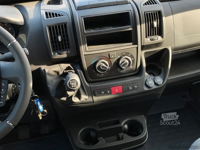 Camper van PÖSSL Summit 600 R (+) *Combi 6E*Bestand