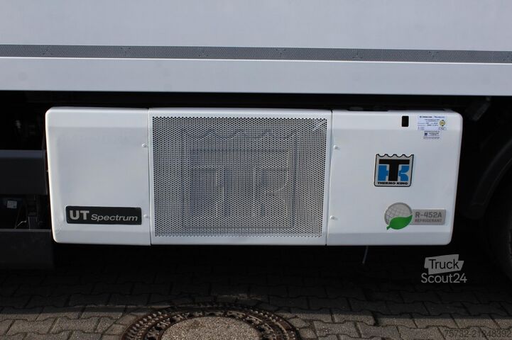 Refrigerated truck MAN TGS 26.320 E6   TK UT Spectrum Bi-Temp Strom LBW