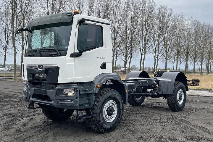  MAN TGM 18.250 BB CH Chassis Cabin (10 units)