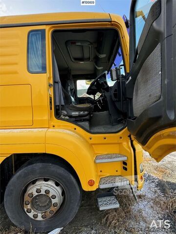 Ielu tīrīšanas mašīna MAN 18.313 Sweeper w/ Bucher Optifant 70 superconstruc
